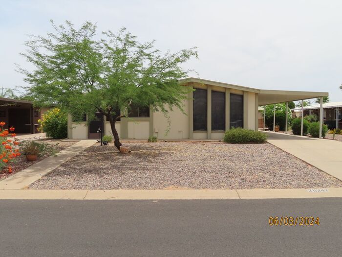 Primary Photo - Sunlakes 2-Bedroom 2 Bath Home