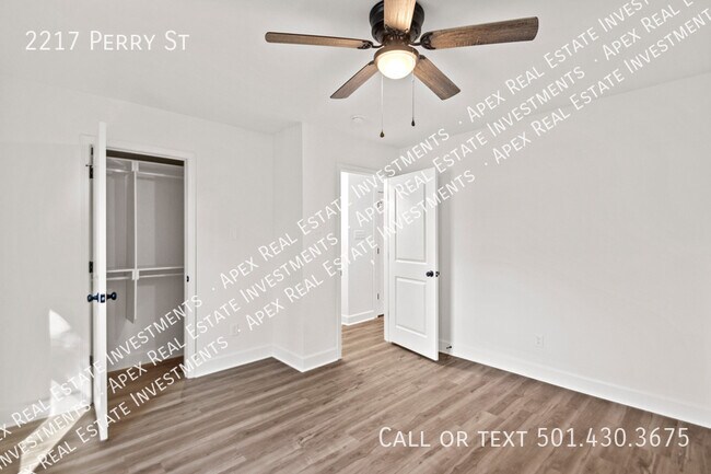 Foto del edificio - 2217 Perry St