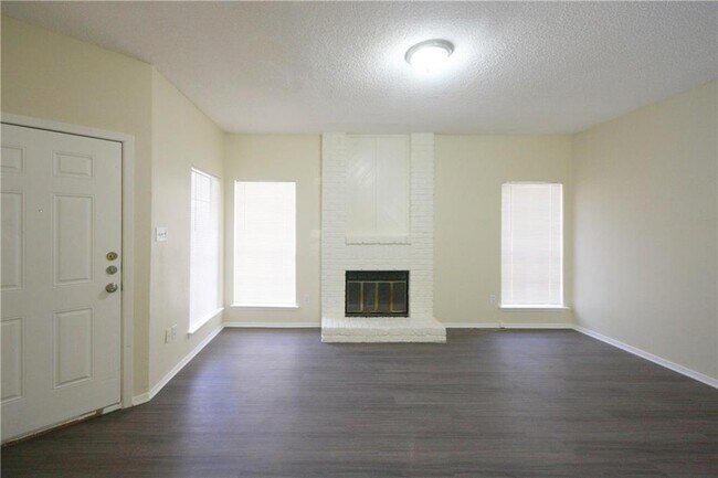 Foto del edificio - 11611 April Dr