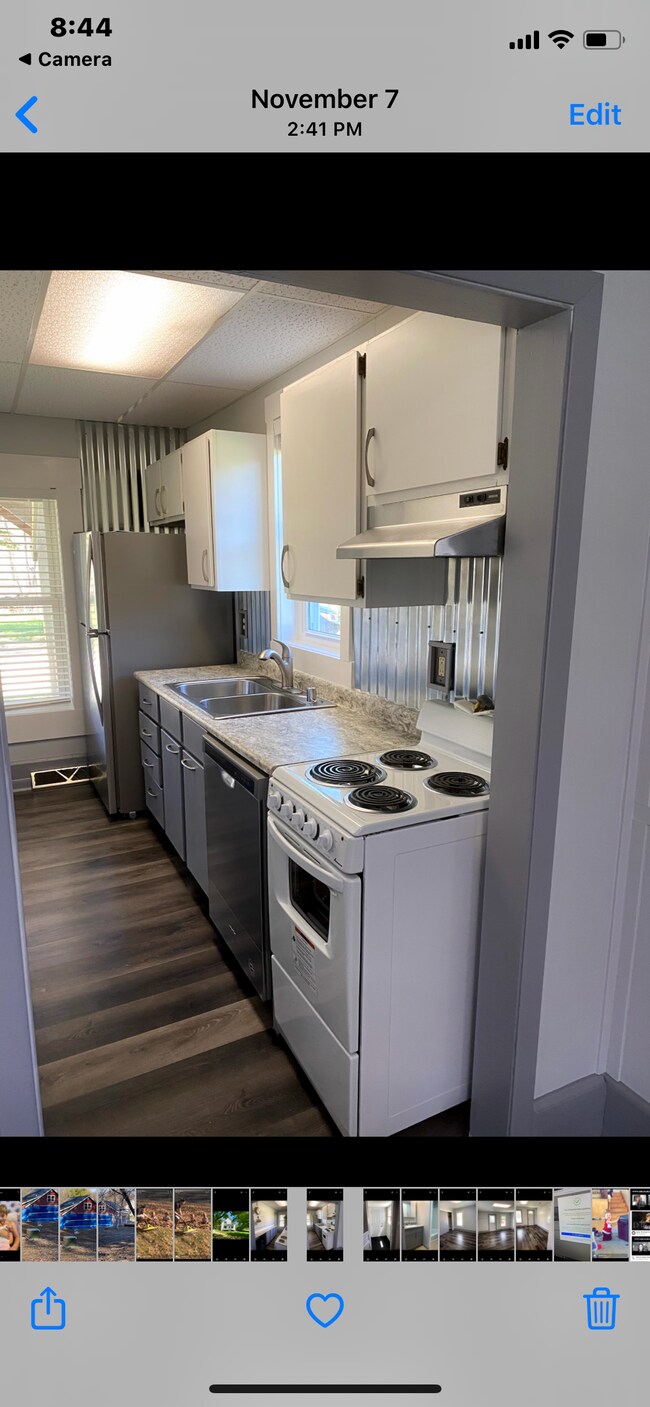 Industrial farmhouse style - 17284 Hope Rd