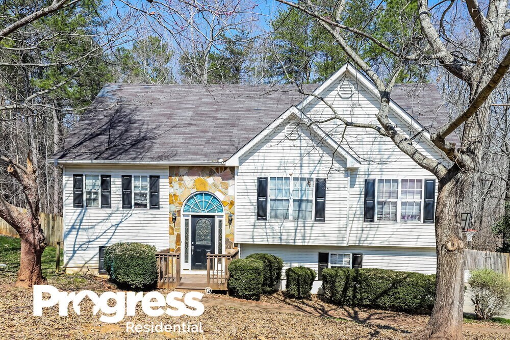 6331 Clearbrook Dr, Flowery Branch, GA 30542 House for Rent in