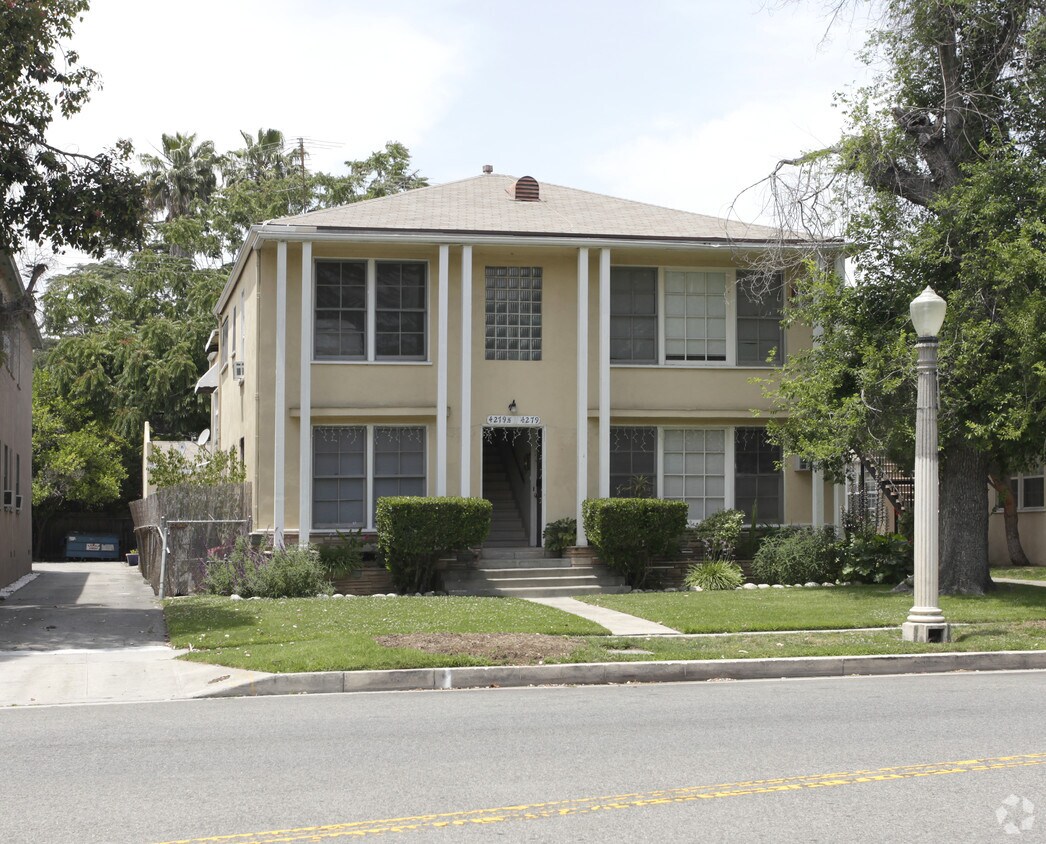 Foto principal - 4279 Tujunga Ave