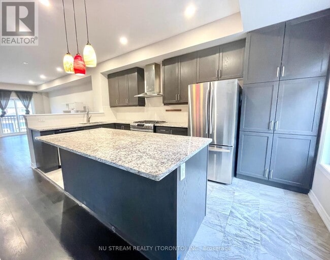 Building Photo - 67 Antibes Dr