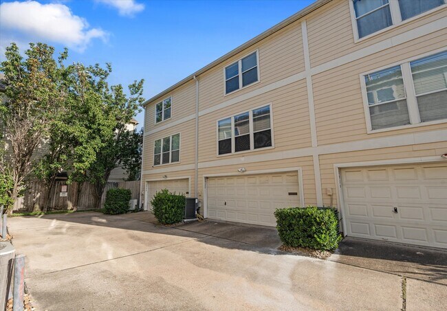 Foto del edificio - 2922 Crawford St
