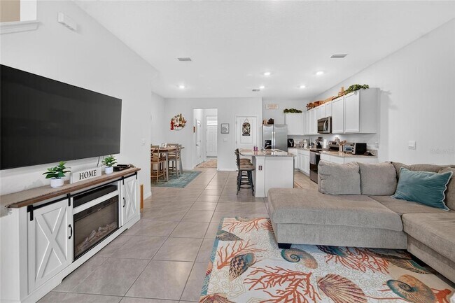 Building Photo - 33046 Major Oak Dr