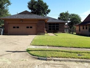 Building Photo - 1216 Brookmere Dr