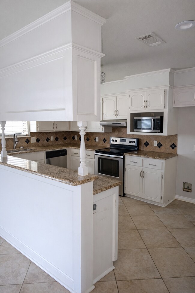 Foto del edificio - now renting 3 bedroom 2 bath house located in Pleasant Grove school distrct