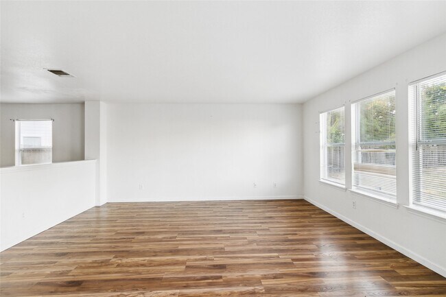 Foto del edificio - 7938 Chatham Springs Ln