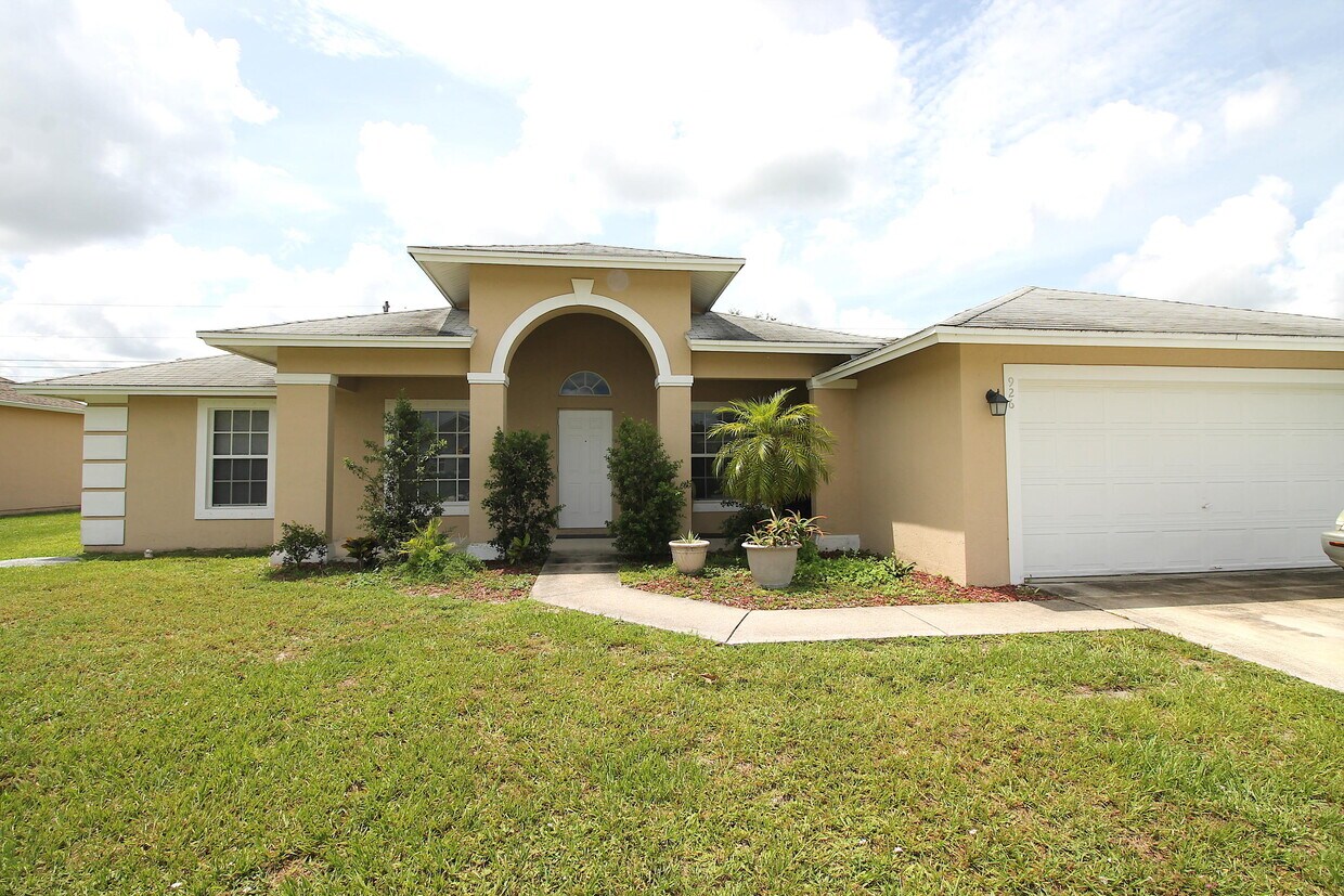 Foto principal - 926 SW Hamberland Ave