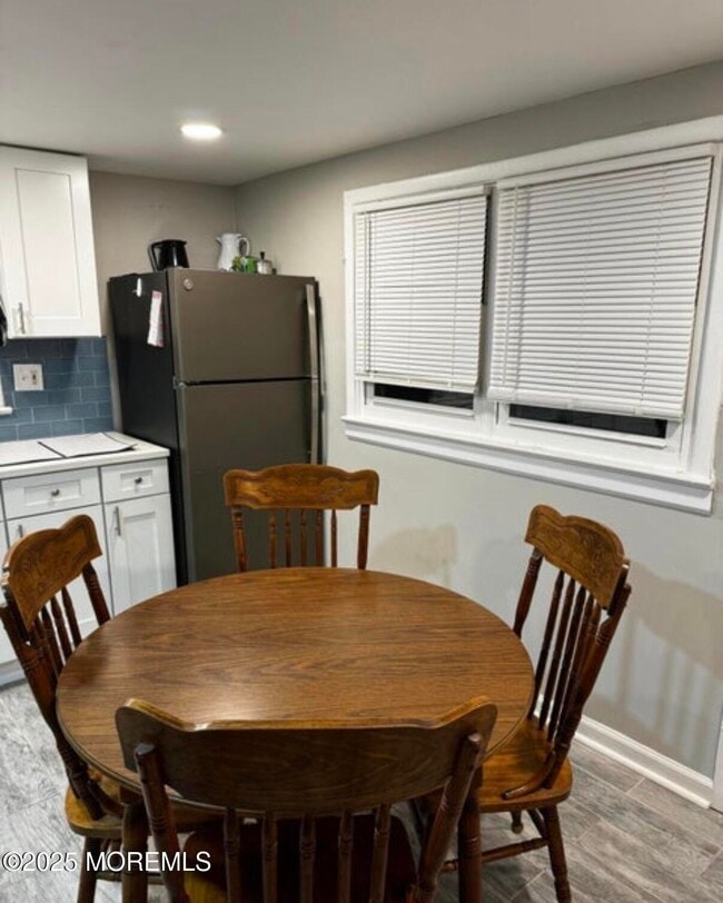 Building Photo - 37 Lafayette Ave