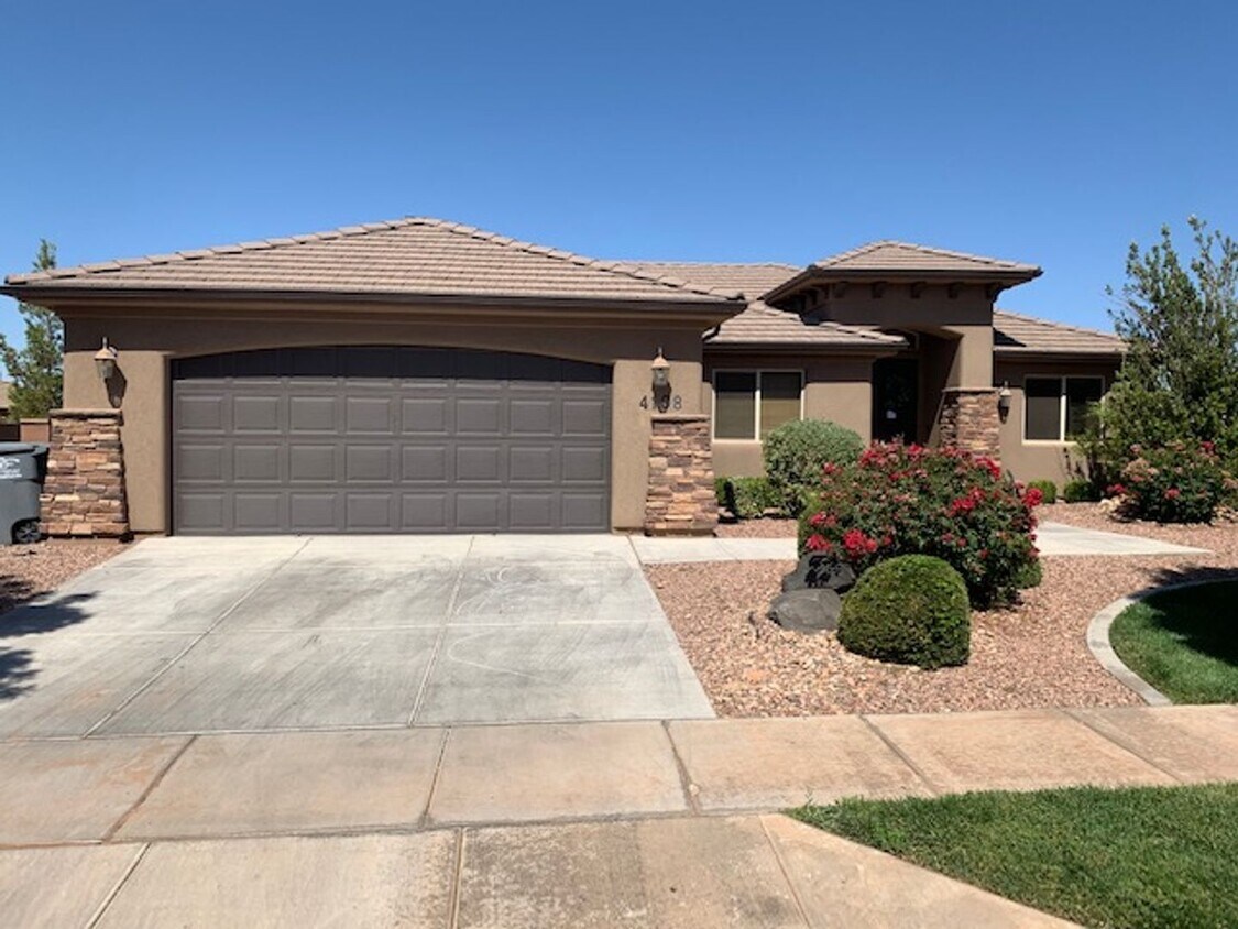 Foto principal - BEAUTIFUL HOME IN WASHINGTON FIELDS FOR RENT!