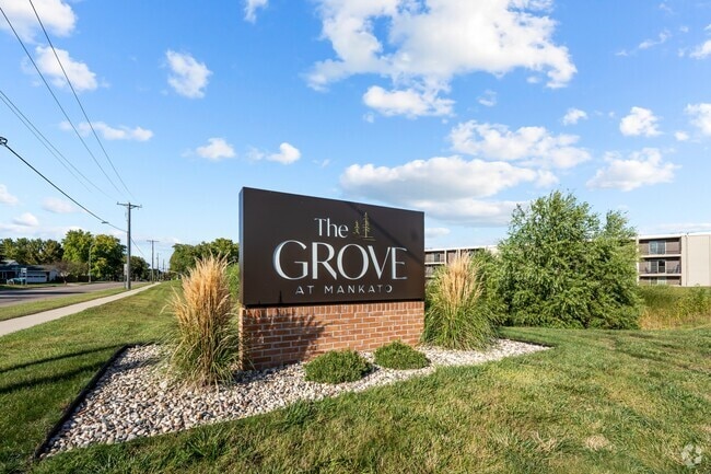 Building Photo - The Grove at Mankato