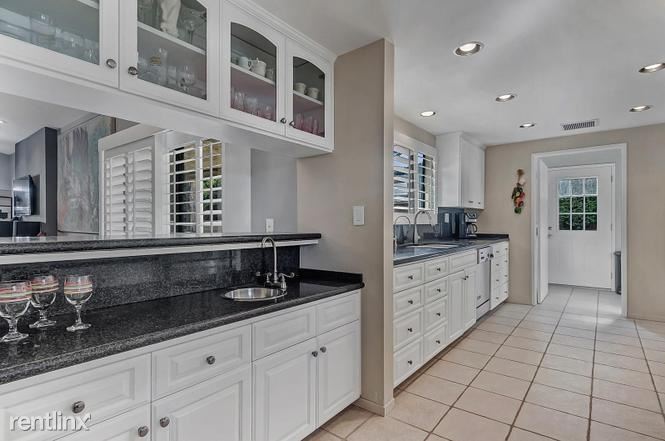 Building Photo - 3 br, 3 bath Condo - 100% Financing CA Only
