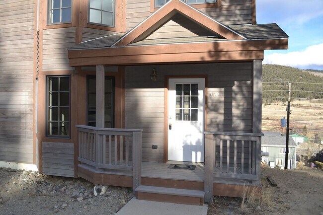 Foto del edificio - Oak Street Duplex