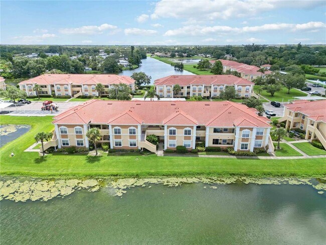 Building Photo - 1025 Villagio Cir
