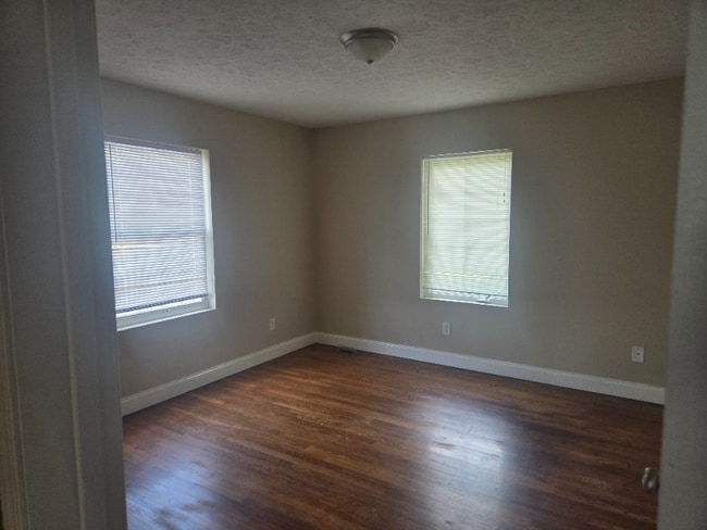 Building Photo - 1030 Watauga St