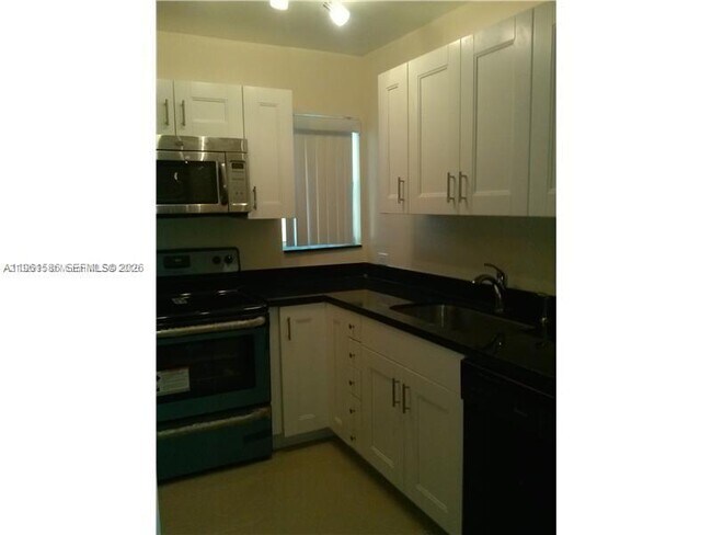 Foto del edificio - 5614 Taylor St