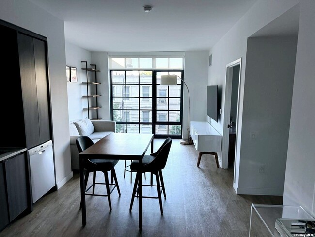 Foto del edificio - 3002-3039 39th Ave