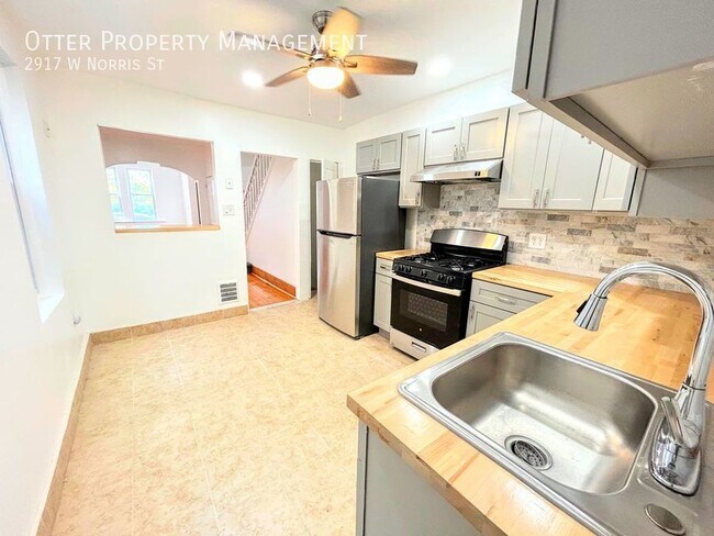 Building Photo - 3BR/1BA Beautifully Updated Home with Priv...