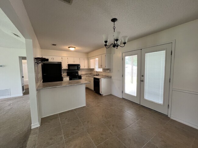 Foto del edificio - 18874 Mahan Loop