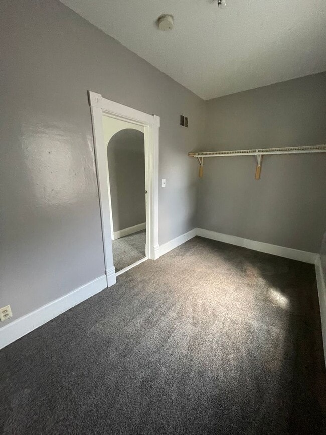 Foto del edificio - 2562 S 9th St