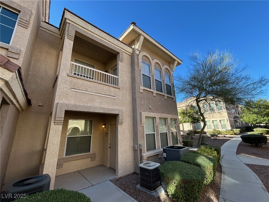 Foto principal - 10550 W Alexander Rd