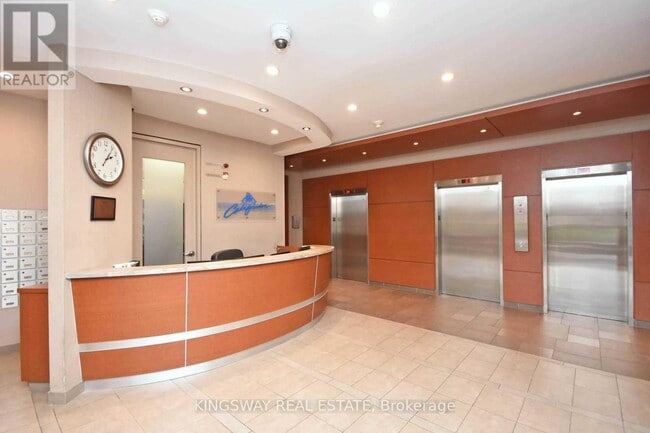 Building Photo - 50 Kingsbridge Garden Cir