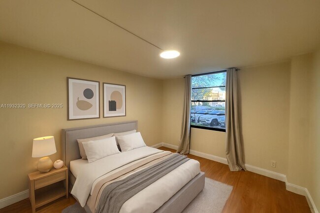 Foto del edificio - 20400 W Country Club Dr