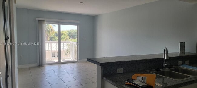 Foto del edificio - 2740 SW 28th Terrace