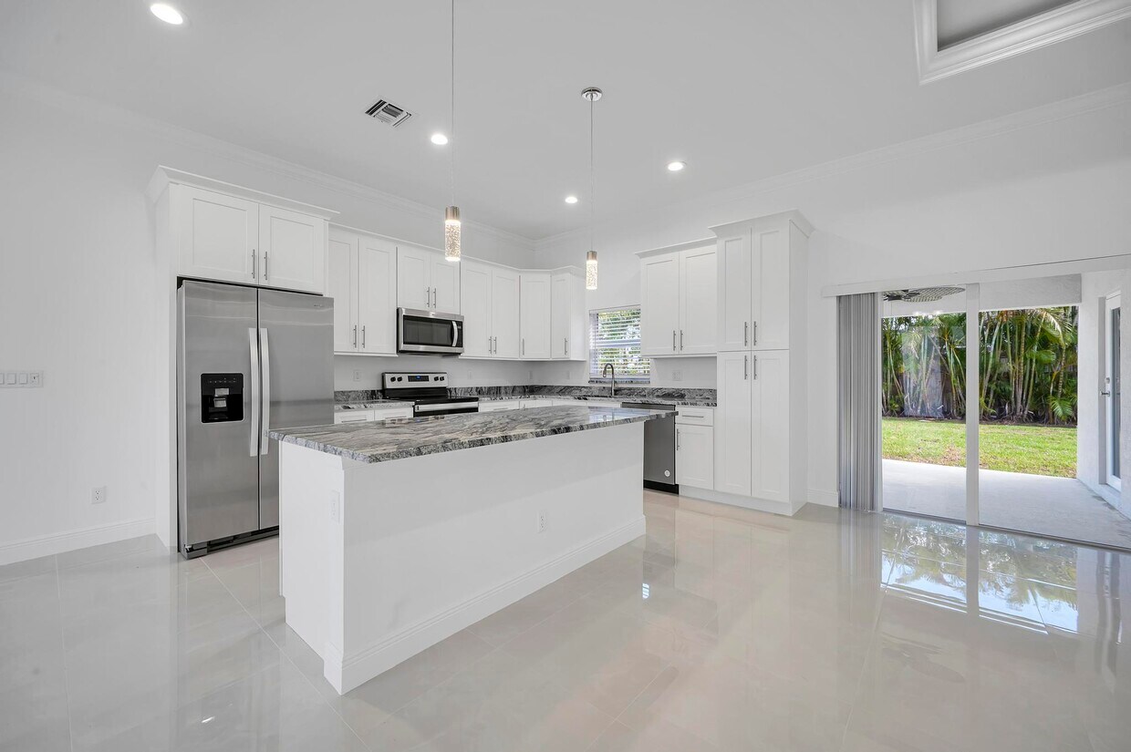 Foto principal - 502 NW Cornell Ave