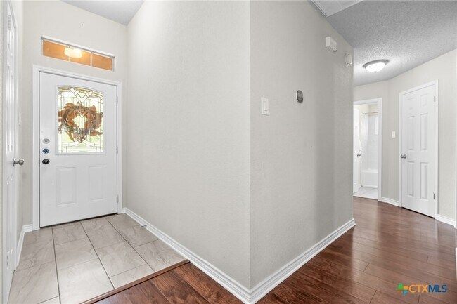 Foto del edificio - 2804 Bluejay Dr