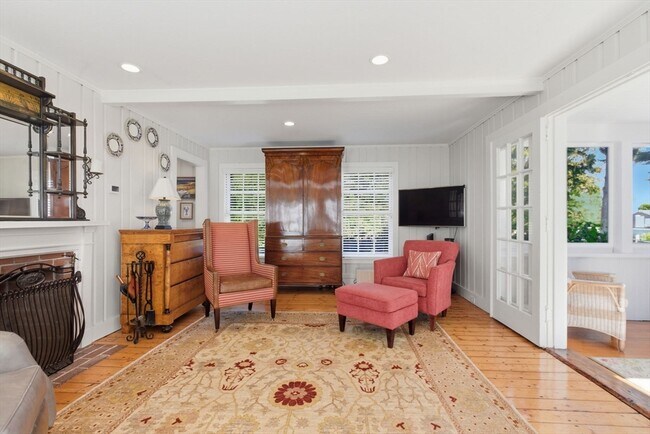 Foto del edificio - 11 Friendship Ln