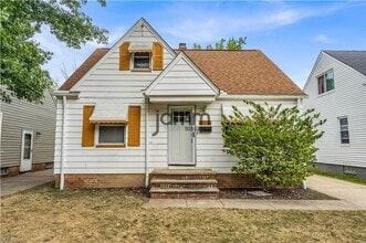 Building Photo - 18713 Waterbury Ave