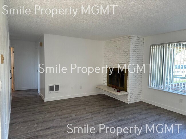 Foto del edificio - 15542 NE Couch St