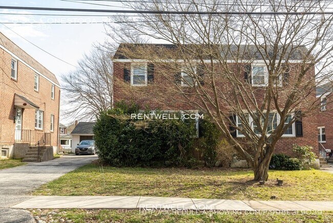 Building Photo - 836 Conestoga Rd