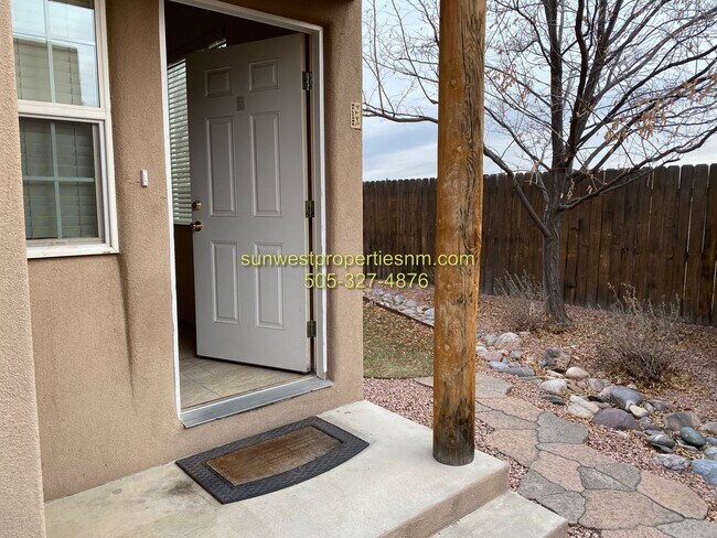 Foto del edificio - 1705 E 23rd St