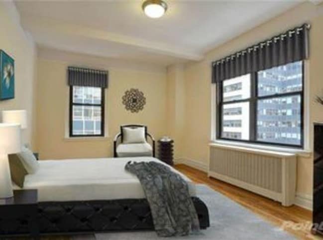 Building Photo - 412 W 17th St