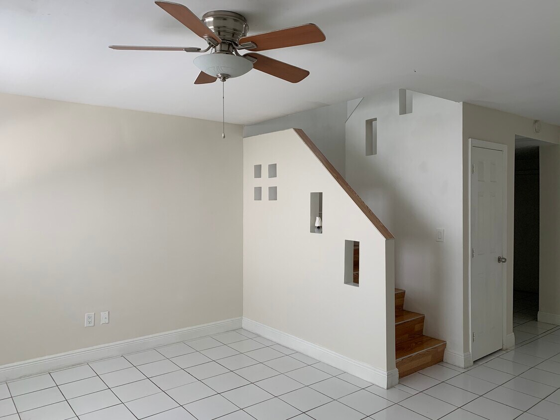 Foto principal - 1950 Brickell Ave