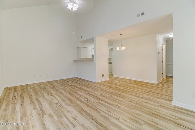 Foto del edificio - 517 Amberjack Drive