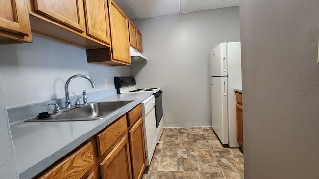 Foto del edificio - 66 Beach Point Pl
