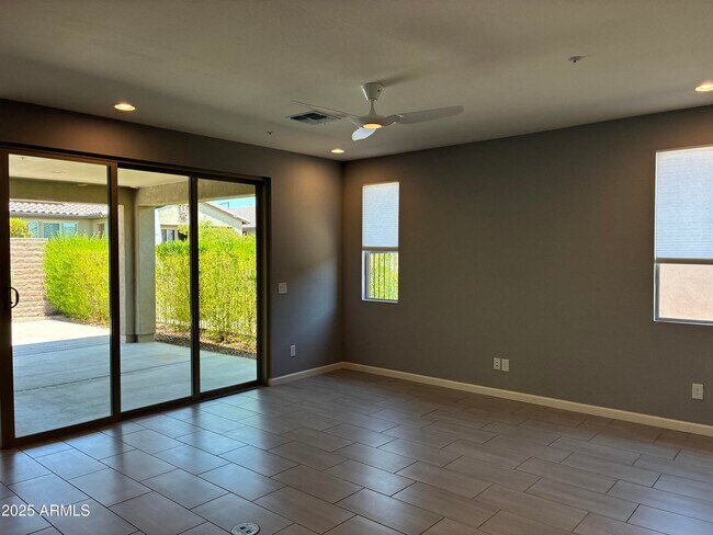 Foto del edificio - 13418 W Mayberry Trail