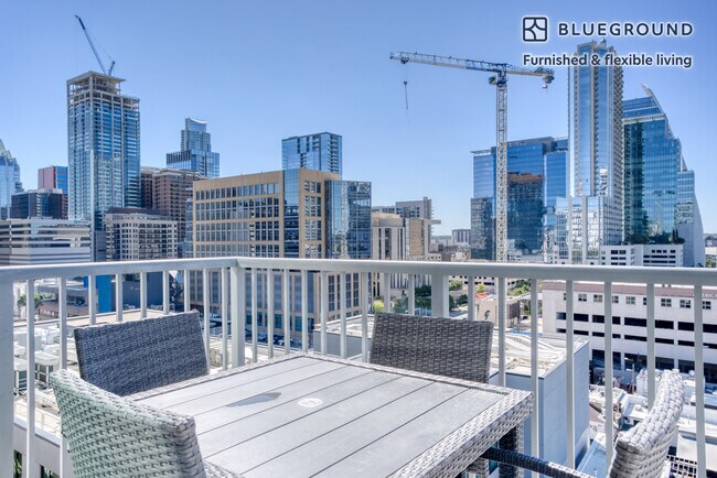 Foto del edificio - 615 W 7th St