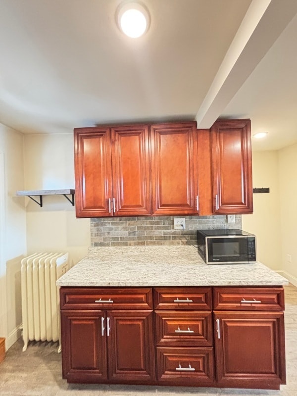 Primary Photo - 227 E Clay St