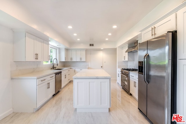 Building Photo - 3318 Dona Maria Dr