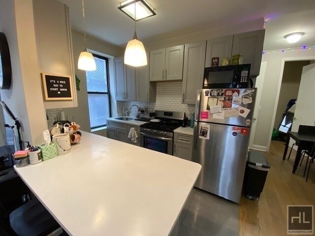 Foto del edificio - Crown Heights 2BR near kingston st