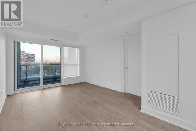 Building Photo - 5 Mabelle Ave