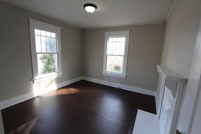 Foto del edificio - 226 E Moore St