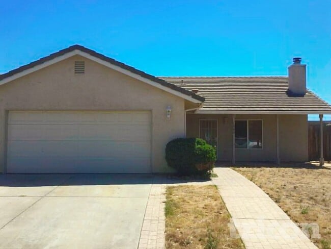 Building Photo - 1600 Cattail Ct
