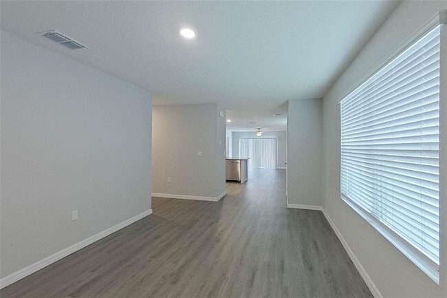 Building Photo - 8665 SW 44th Ct