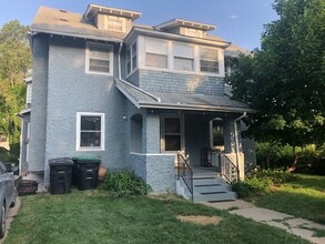 Building Photo - 1302 S 33rd St